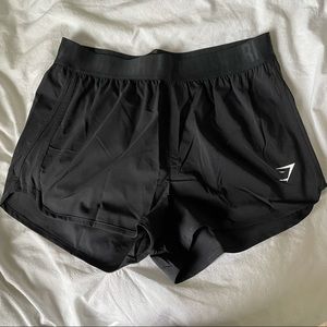 Gymshark training loose fit shorts L. *NEVER WORN*